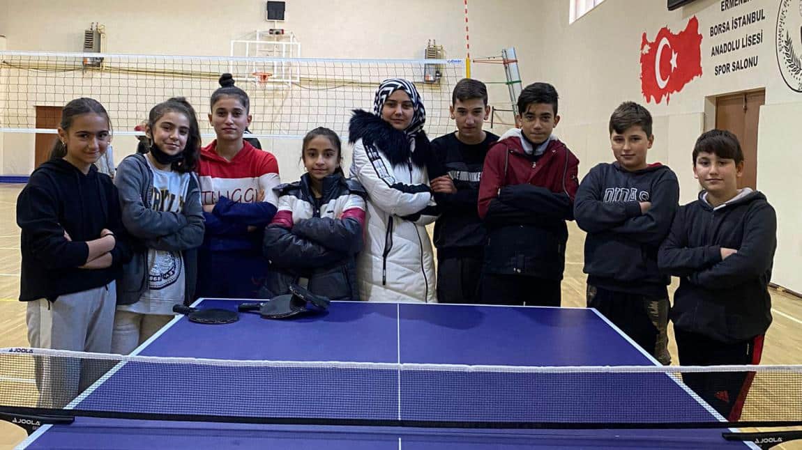  Ermenek ilçesinde düzenlenen okullar arası masa tenisi turnuvasında kız ve erkek takımlarımız 1. olmuştur 